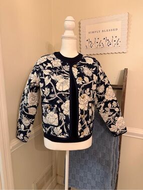 Free Assembly Long Sleeve Seater and Quilted Jacket
